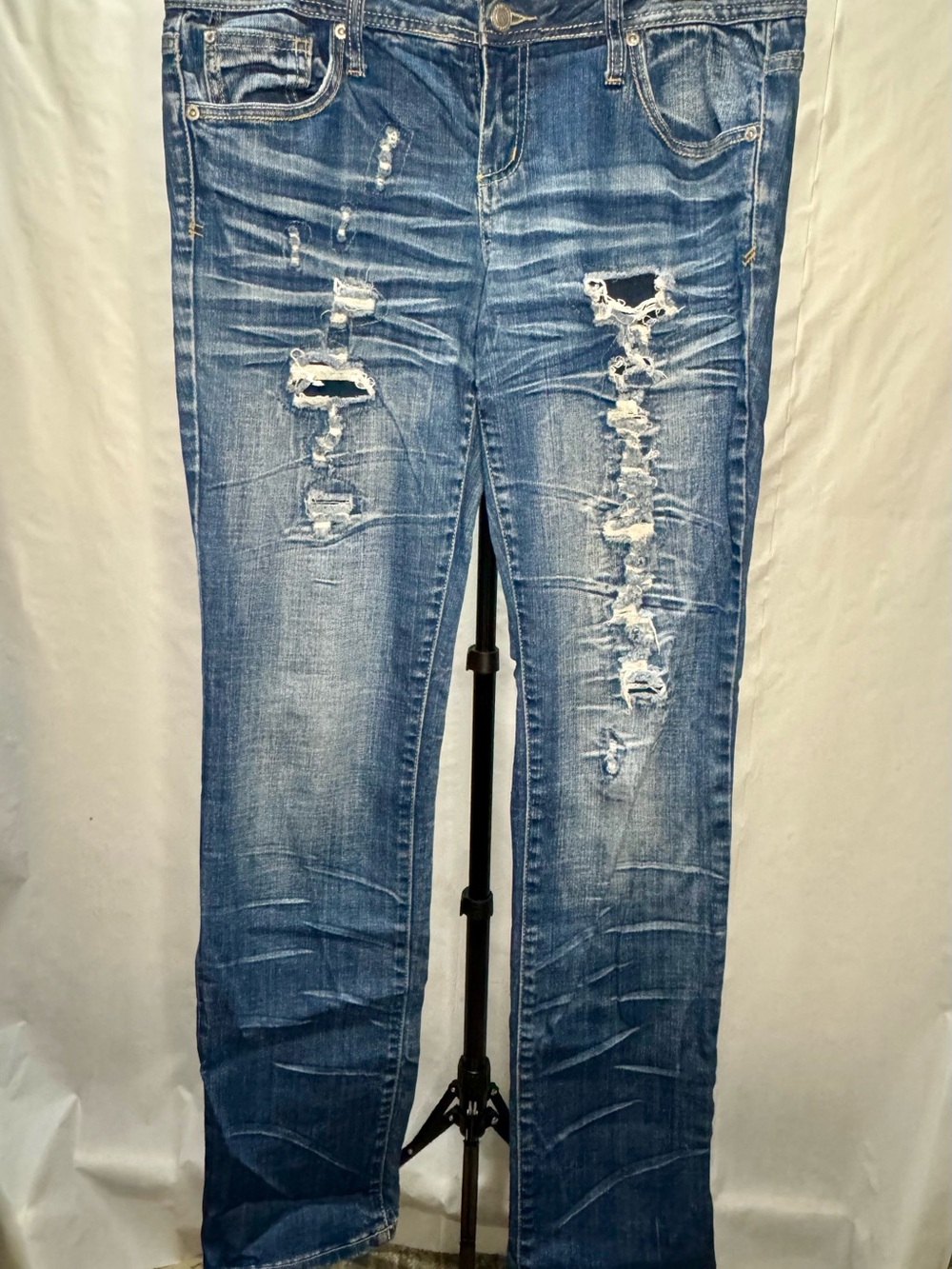 Zana Di Distressed Blue Straight-Leg Jeans